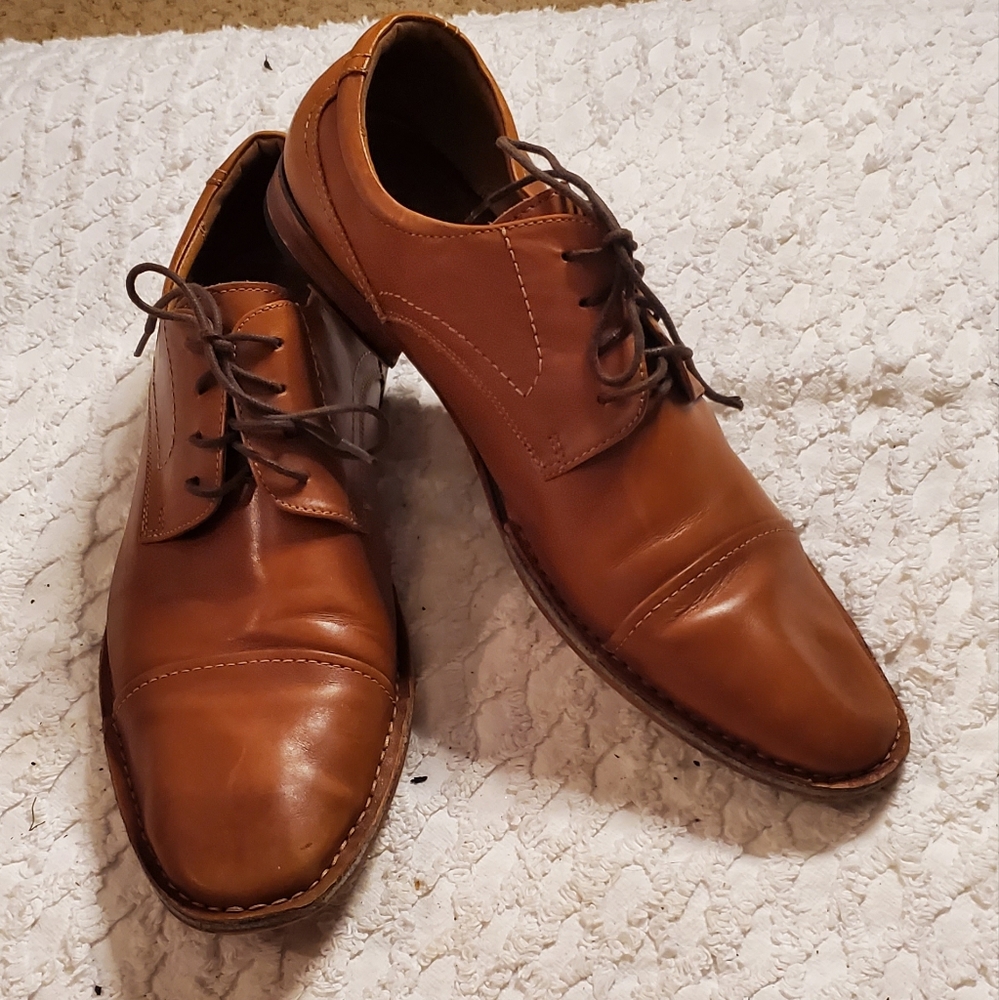 Aldo men's Oxford cap toe shoes